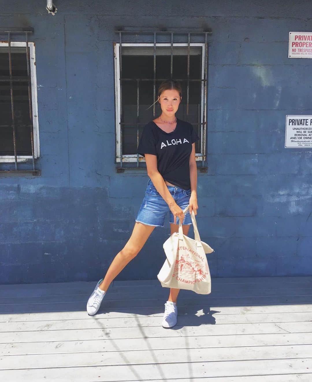 のインスタグラム：「Our beach bags are ready for all your sandy summer days 🌞 📸: @kristivan_diver」