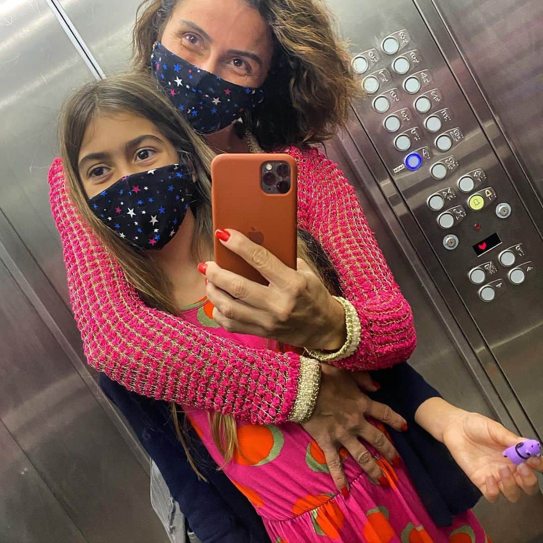Giovanna Antonelliのインスタグラム：「Quase do meu tamanho !!!! 😩♥️ #amomto #meupresentinhodedeus」