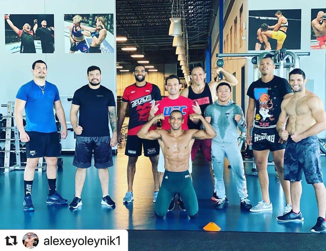堀口恭司のインスタグラム：「もう直ぐ足完治！！ いや〜長いようで短い  This morning training with @evertonvvoliveira  Thank you」