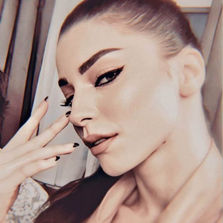 Merve Boluğurのインスタグラム