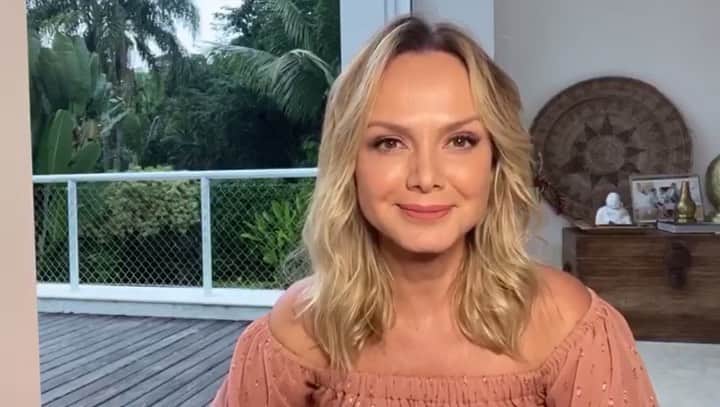 Eliana Michaelichin Bezerraのインスタグラム：「Vc vai descobrir porque este assunto da AME (Atrofia Muscular Espinhal) é de interesse de todos. Por que o teste do pezinho é tão importante para a saúde do seu filho? As 19:30 aqui no meu IG. Obrigada ao “Universo Coletivo AME” pelo convite de mediar o assunto “AME no teste do pezinho”  @iname_brasil @donempernambuco @espaco.vivairis @abrame_ame」