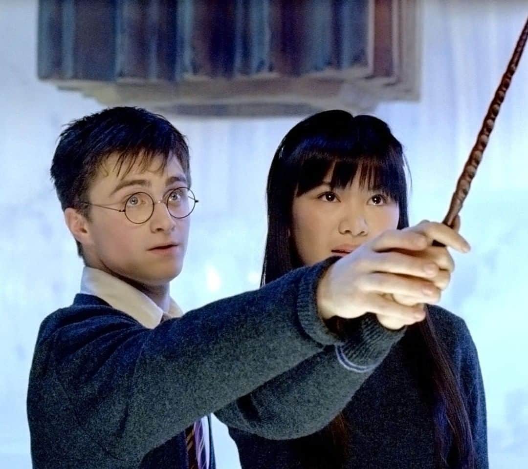 Teen Vogueさんのインスタグラム写真 - (Teen VogueInstagram)「Harry and Cho said "Wingardium LeviNO-TERFS!" 💫 #HarryPotter co-stars Daniel Radcliffe and Katie Leung are speaking out after J.K. Rowling's series of transphobic tweets, throwing their support behind trans people and doubling down on the fact that 🗣️ transgender women are women 🗣️! See more at the link in bio.」6月10日 7時05分 - teenvogue
