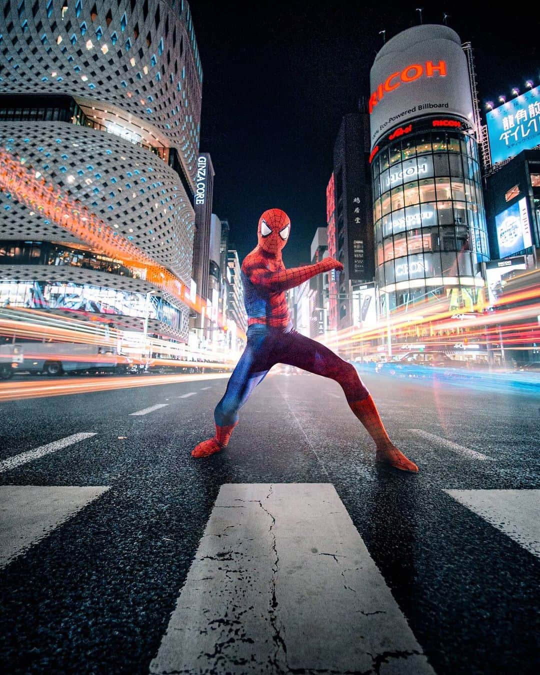 Japanese Spidermanのインスタグラム：「Tokyo_Ginza×Spiderman . . . #週末ヒーロー#スパイダーマン#一眼レフ#マーベル#被写体#銀座#コスプレ#夜景#近未来#アメコミ#spiderman #marvel #nightphotography #cosplay #cos#ginza#tokyo #ヒーロー#hero#アベンジャーズ」