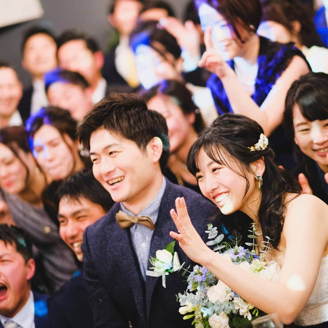 hacocoro weddingさんのインスタグラム写真 - (hacocoro weddingInstagram)「@hacocro_wedding . . 笑顔に勝るものなし！ . . 幸せな空間を作り出せるのは、 新郎さま新婦さまとゲストさまの 笑顔なんです☺ . . 私たちhacocoroプランナーは みなさまにハッピーな 気持ちになって頂けるように 新郎さま新婦さまと お打ち合わせを重ねて 幸せをカタチにしていきます！ . . hacocoroプランナーと 素敵な1日を一緒に創りませんか？✨ . ------------------- #hacocoroをつけて、 当日の様子をUPしてくださいね⁂* 公式IGにてリグラムされるかも♡ ------------------- ▽1.5次会、二次会はお任せください❁ お問い合わせはTOPから* >>>@hacocoro_wedding ------------------- ▽顔合わせ、家族婚についてはこちら❁ >>>@yuinomono_ale ------------------- #wedding #artdirection #decoration  #花嫁DIY #パーティー #会費制ウエディング #幹事代行 #二次会代行 #ウエディングフォト #ウエディングプランナー #会場コーディネート #結婚式 #結婚式DIY #結婚式二次会 #装飾 #貸切会場 #貸切パーティー#二次会会場 #プレ花嫁 #ウェディングドレス #2020夏婚 #2020秋婚#2020冬婚 #Dressy花嫁 #オンライン相談 #プレ花嫁さんと繋がりたい  #笑顔が人を幸せにする #ココロつながる笑顔の連鎖」6月10日 17時26分 - hacocoro_wedding