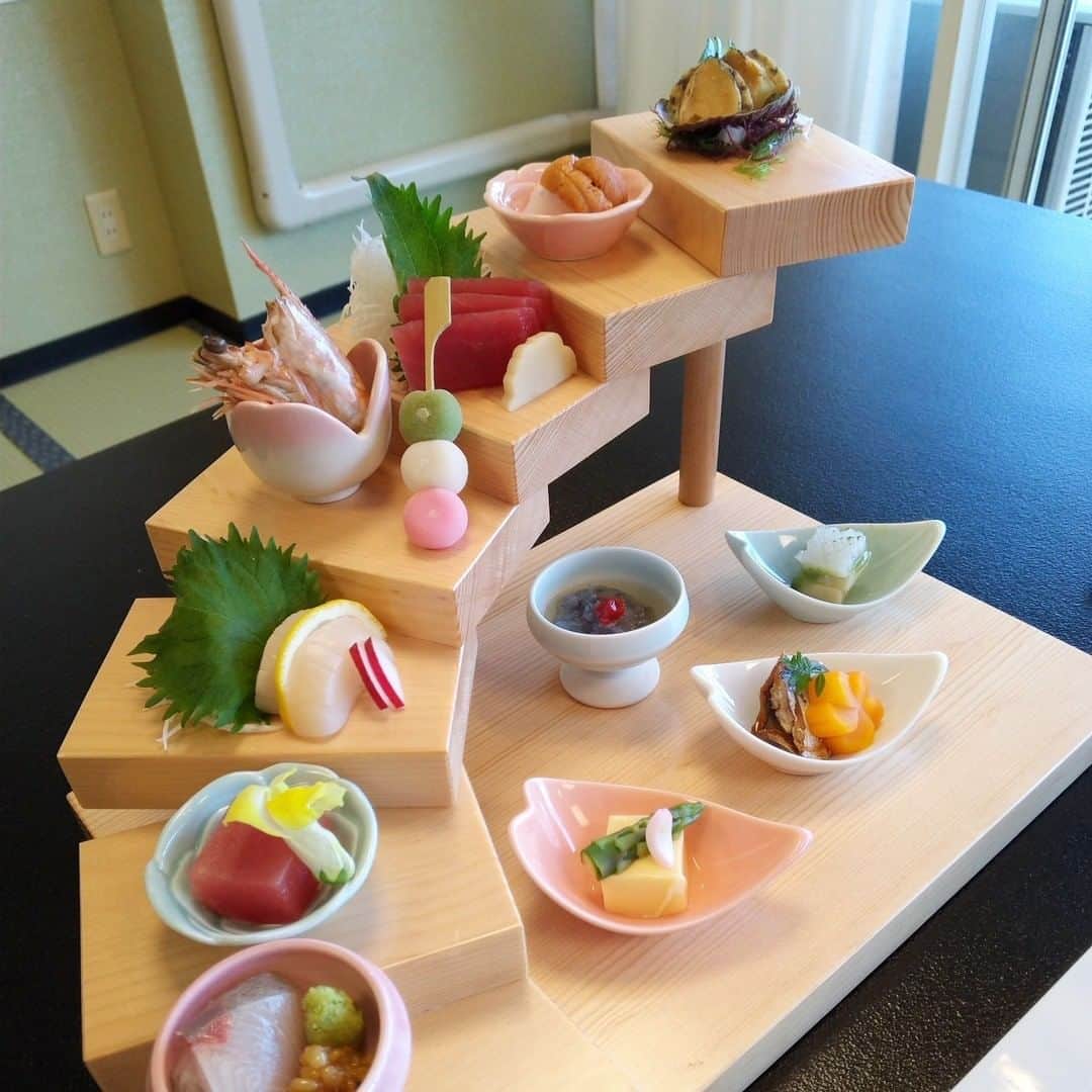 【公式】オーシャンリゾートホテル マホロバ・マインズ三浦のグルメインスタ