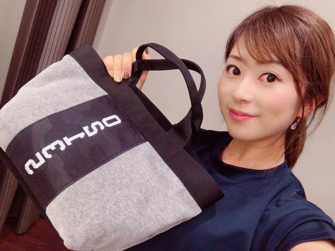 のインスタグラム：「Training🏋🏻💿 ____________________________________ ここでトレーニングを始める時に、 @serenaaoki_official がプレゼントしてくれたNewBalanceのトレーニング用のバッグと、トレーニングシューズ👟凄く使いやすいし履きやすくて愛用中✨最近身体が変わって来たのが実感出来て嬉しい！頑張ります！ ・ ・ ・ #golf #training  #ありがとうございます #感謝」