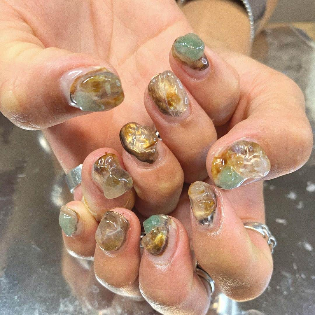 annaさんのインスタグラム写真 - (annaInstagram)「. . New Nail🤎🤎 やっぱりbrownがしっくり😇 . . @mai.relum  @relumnail . . #nail#ネイル#ジェルネイル#キラキラネイル#ゴテゴテネイル#ニュアンスネイル#夏ネイル#個性派ネイル#名古屋」6月10日 12時50分 - 12anna23