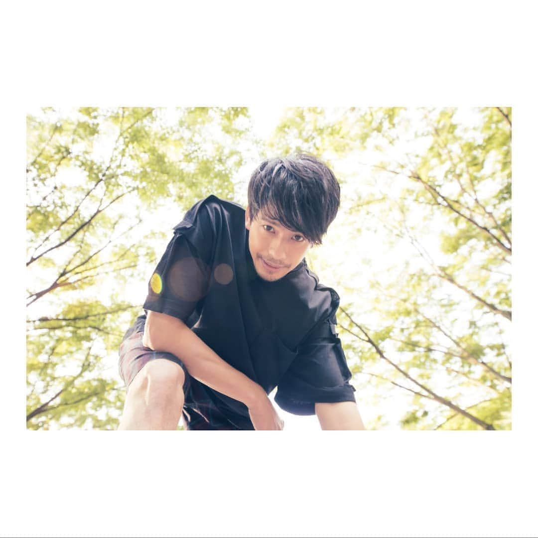 森崎ウィンのインスタグラム：「皆様、この度、アーティスト名 MORISAKI WIN として、メジャーデビューする事になりました。 めちゃくちゃ嬉しいです。めちゃくちゃ…。 今まで支えてくれた、そしてずっと待ってくれてた、みんな。ありがとうね。そして、お待たせしました。これからも、よろしくお願いします(^o^) 俺、絶対アジアツアーするから!!!!だから、これからも、末永く、付いて来てください。 チームウィンスタッフの皆様、これから、末永くよろしくお願いします。 #森崎ウィン #MORISAKIWIN」