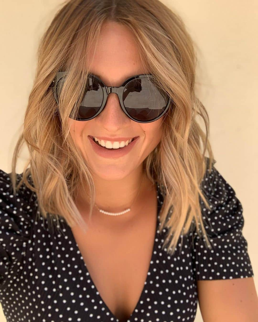 マチルド・グロさんのインスタグラム写真 - (マチルド・グロInstagram)「Merci @modshair_aixmarseille pour cette nouvelle coupe qui fait du bien 🤩 • • • #newhair #happy #happygirl #dayoff」6月11日 2時32分 - gros_mathilde