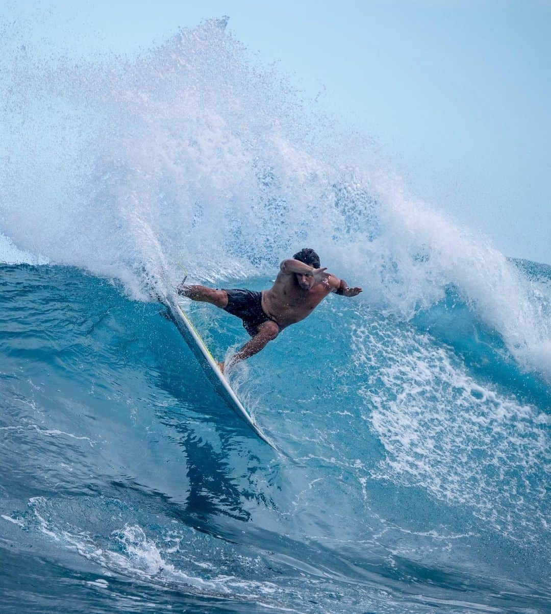 ジェレミー・フローレスさんのインスタグラム写真 - (ジェレミー・フローレスInstagram)「Back to basics ! It’s good to get the rail going again. Been lucky to score fun waves lately. .  Ça faisait un moment que je n’avais pas bossé un peu sur le rail. C’est la base . 📷: @timmckenna || @quiksilver」6月11日 3時00分 - floresjeremy