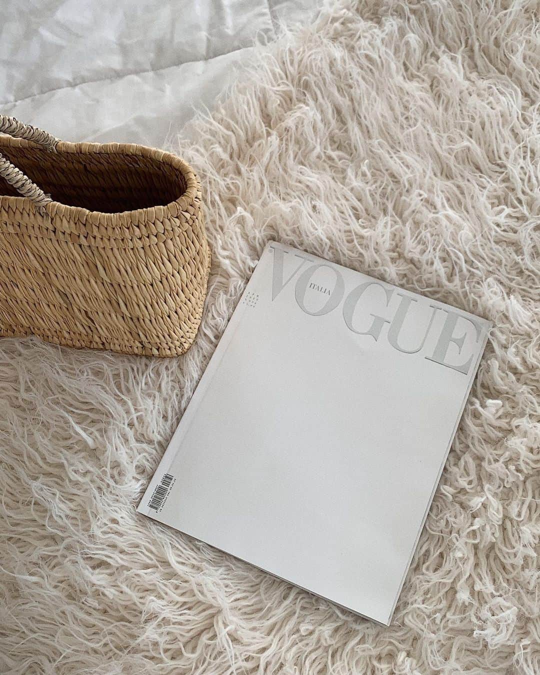 Kelsey Simoneのインスタグラム：「Italian Vogue」