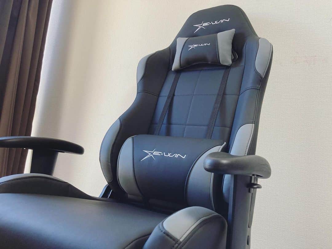 きこりのインスタグラム：「ゲーミングチェア🎮 #gaming #gamingroom #gamingchair」