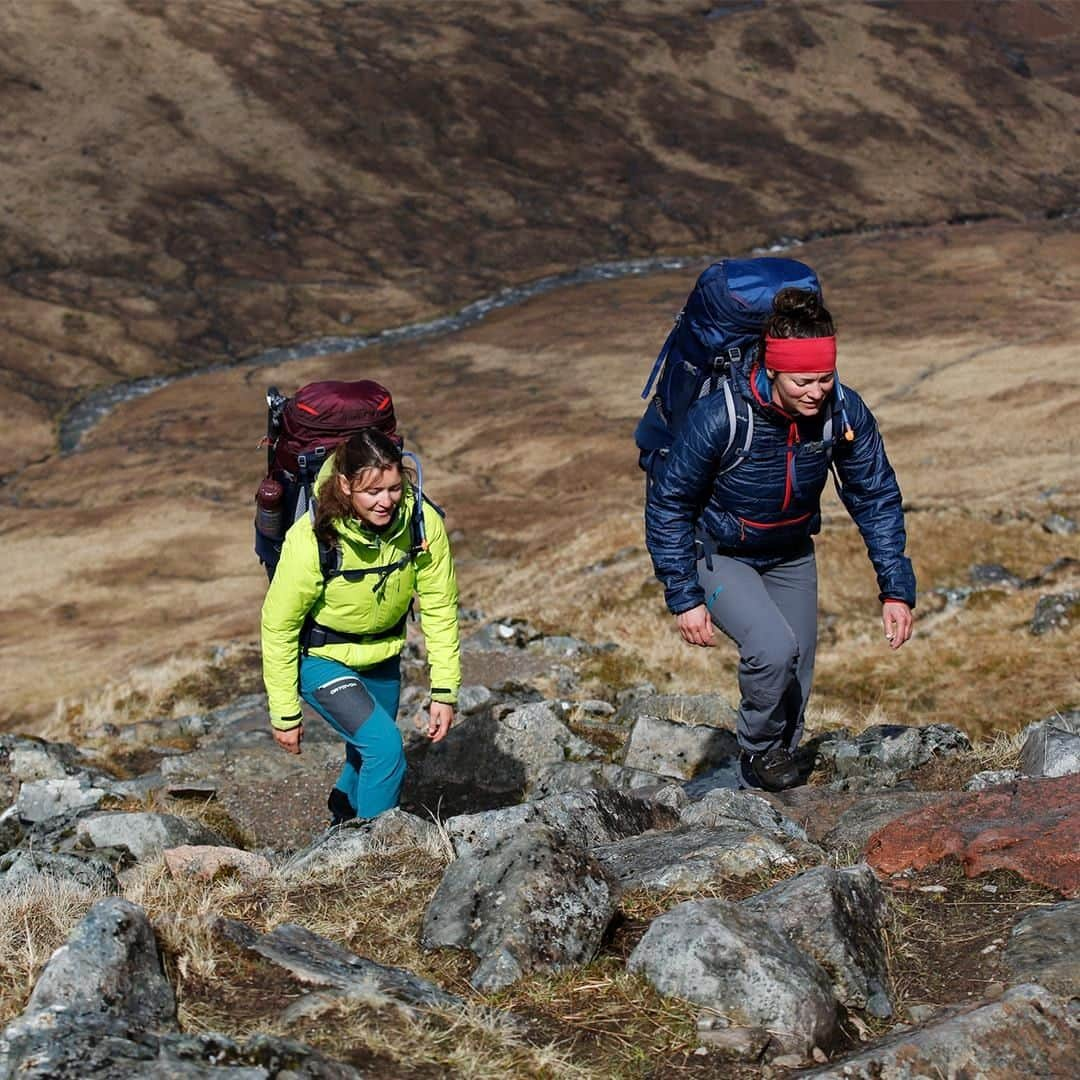 ドイターさんのインスタグラム写真 - (ドイターInstagram)「Nothing slips, squeezes or rubs during mountaineering! Our SL models have been specially developed for women or people with a slim body - special features such as a shorter back and narrower shoulder straps guarantee a perfect fit. 💪🏼 - Please tag #deuter to be featured. 🏔❤️ - #deuter #deuterbackpack #motivation #outdoor #sports #outdoorsports #mountainscape #trekking #hiking #backpack #mountains #hikingadventure #hikingtrail #slimline #SLmodel #perfectfit」6月10日 19時00分 - deuter