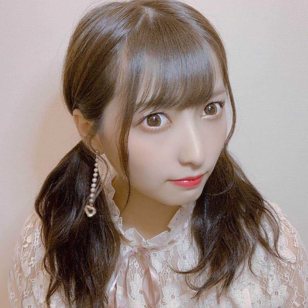 太田里織菜のインスタグラム：「. . 最近暑くてバタンキューだぁ(´；ω；｀) 今日はラジオ収録して、お家に引きこもりだよ♡ . .  #らぶどる #love #followme #fashion #igers #hair 	#girls #japan #japanesegirl #ınstagood #ツインテール」