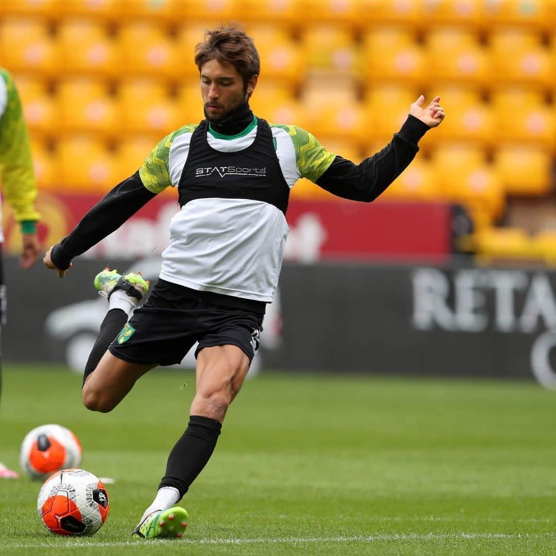 モリッツ・ライトナーさんのインスタグラム写真 - (モリッツ・ライトナーInstagram)「@norwichcityfc vs. @norwichcityfc 🤙🔰⚽️ 9 days to go 🎬」6月10日 21時05分 - moleitner5