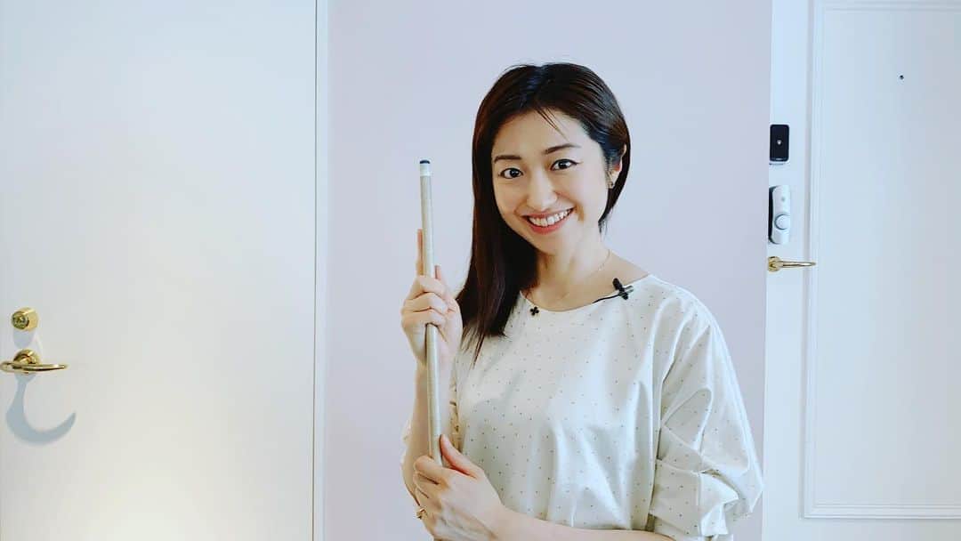 のインスタグラム：「経営するPOOLSALON503ではこんな時にでも会員でいて下さる皆様に少しでも癒されて頂きたく7月分のお会費を1ヶ月免除させて頂く事にしました。  売上は0になりますが、思いの外皆様から心のこもったお礼を沢山言って頂けてとても嬉しかった😊  長年大切な会員さんに応援して頂いて、お礼を言うのはこちらの方なのに。。 『身体が動く限り応援しますからサロン守って行きましょうね』と言ってくださる方『困ったことがあったらサポートするから何時でも言ってね！』『小さな店だけど精一杯の大きな愛情を届けてくれる503改めて居場所を守ってくれてありがとうございます』と会員さん同士盛り上げて下さる方もいらっしゃったりと、感無量でうるうるしました🥺  これまで遊びに来て下さった事のある方々にも感謝です、そして早くみんなで集まりたいです😊  なにかと至らない所だらけの私ですが、素敵な皆様に支えられてなんとか生きてます💕  まだまだ私も旅の途中。 日々是成長です🎱💕」