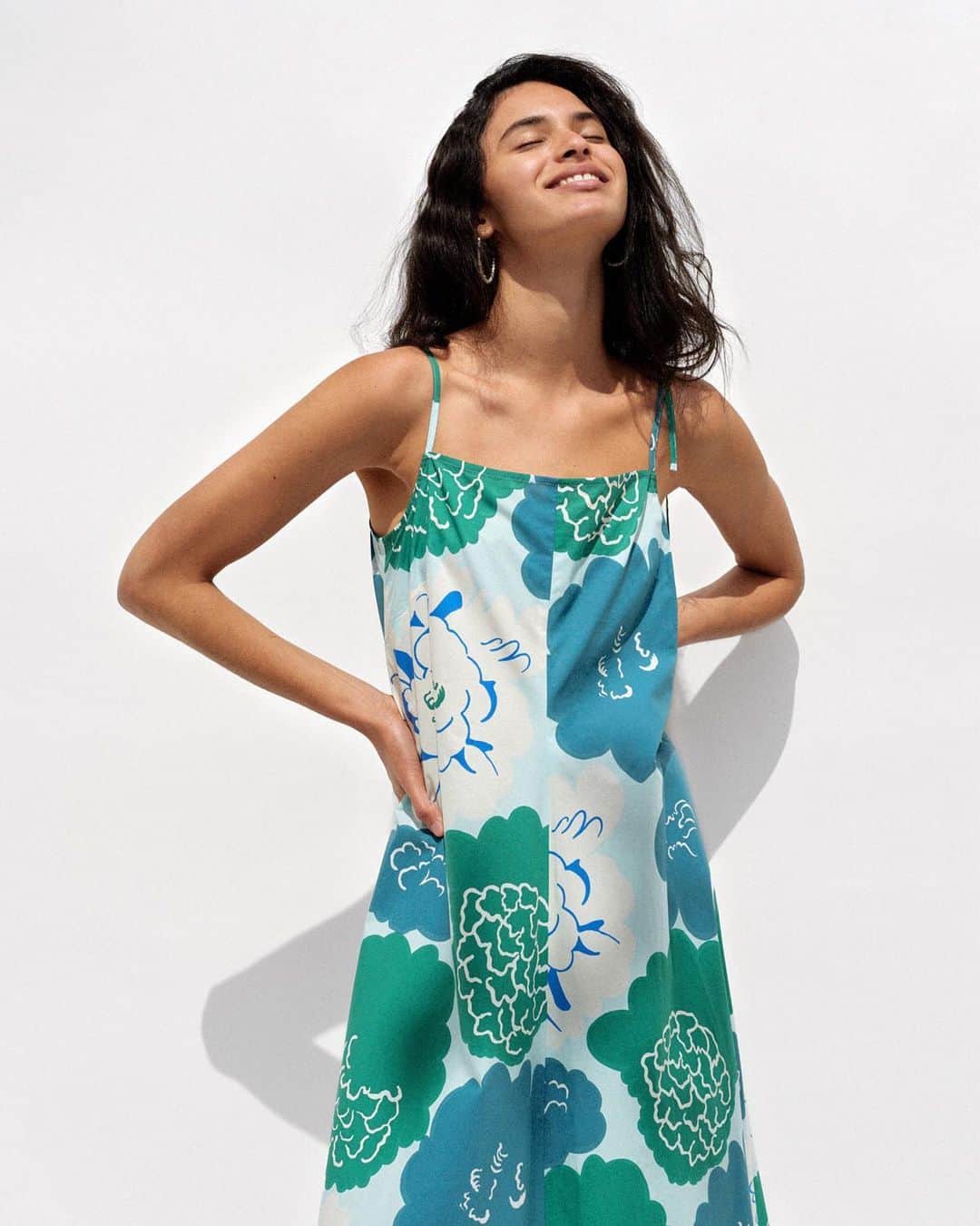 Anthropologieさんのインスタグラム写真 - (AnthropologieInstagram)「Bold florals + chic silhouettes = our new collection from @marimekko. (link in profile to shop)」6月10日 23時02分 - anthropologie