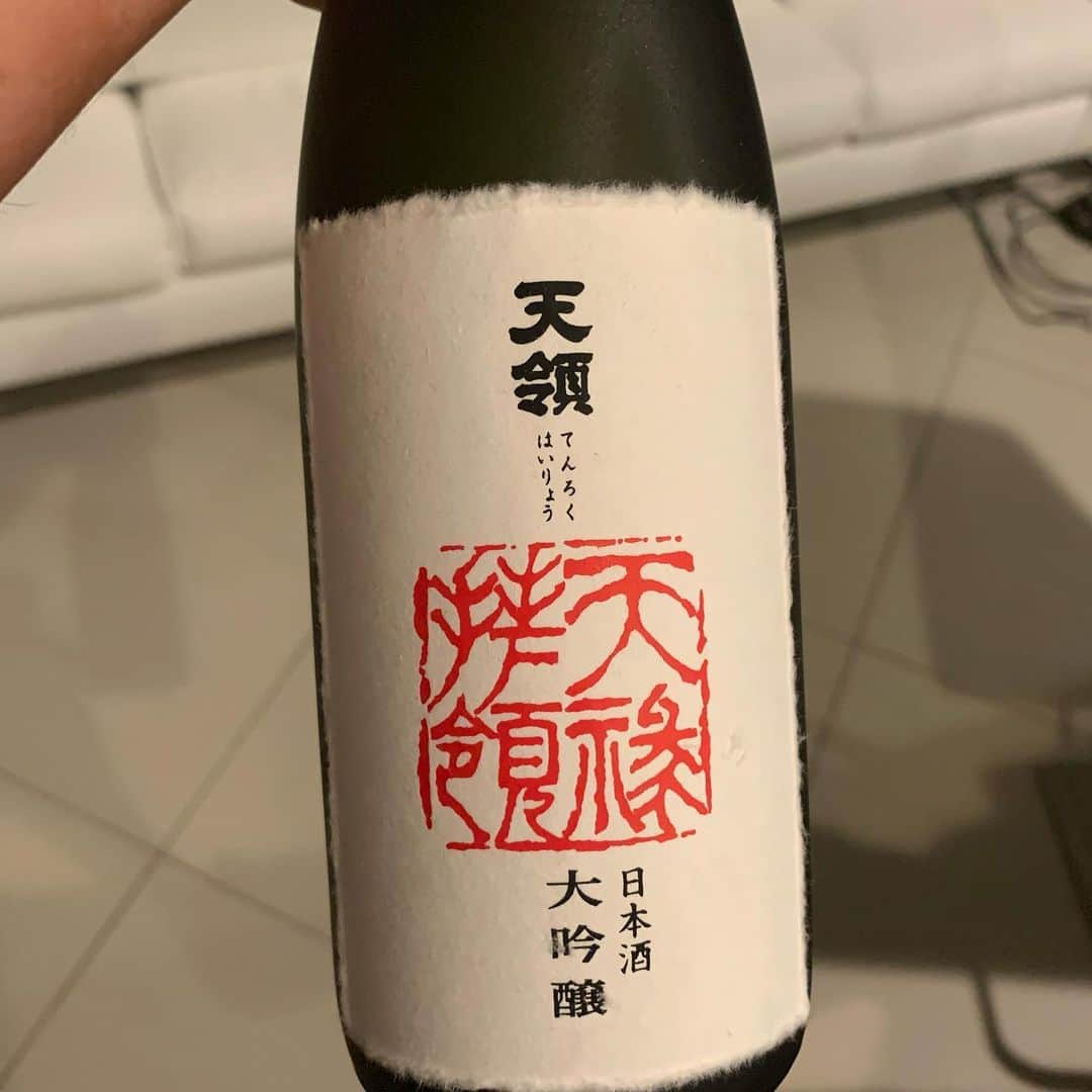 上原浩治さんのインスタグラム写真 - (上原浩治Instagram)「日本酒😋  #兵庫県産 #天領酒造 #冷やで #飲み過ぎ注意 #TeamUehara #koji19uehara #雑談魂」6月10日 23時46分 - koji19uehara