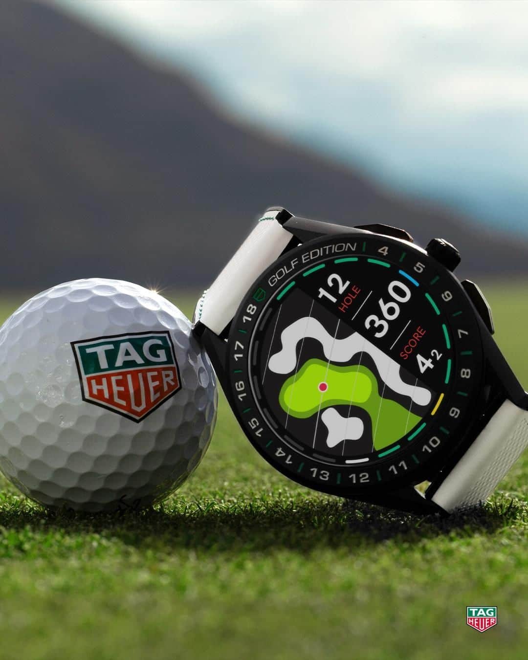 タグ・ホイヤーさんのインスタグラム写真 - (タグ・ホイヤーInstagram)「Turn any fairway into the course of your dreams with the new #TAGHeuerConnected Golf Edition. #TAGHeuerGolf  Shop yours now at the link in our bio.」6月11日 0時00分 - tagheuer
