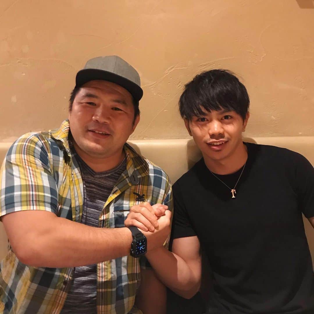 不可思のインスタグラム：「マッハさんと。 会えて感動。」