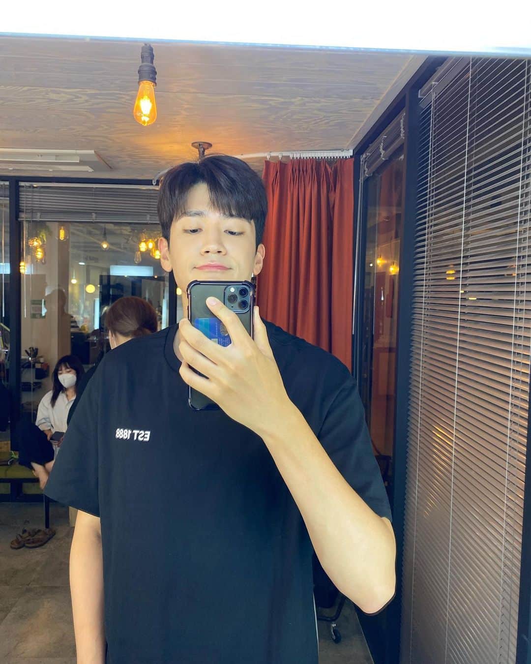 ク・ジャソンさんのインスタグラム写真 - (ク・ジャソンInstagram)「출바알😁  #오연우 #내셔널지오그래픽어패럴 @ng_apparel」6月11日 0時32分 - koojas