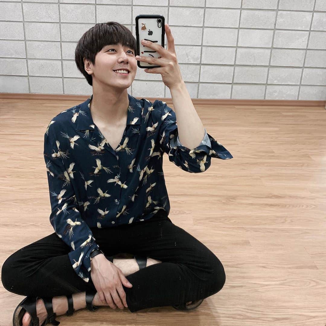シンバのインスタグラム：「오늘은 땀을 흘리지 않겟노라」