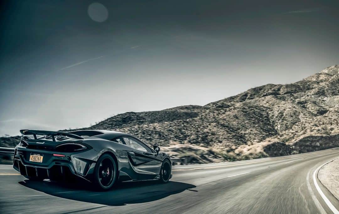 McLaren Automotiveさんのインスタグラム写真 - (McLaren AutomotiveInstagram)「A Longtail is about purity of connection. It’s about bringing the driver closer to the road and the experience an LT brings. For the McLaren 600LT, we made the car lighter and stiffer, with forged aluminium double wishbones and uprights. Ride height drops by 8mm with front track increasing by 10mm, bringing a more precise driving experience.」6月11日 1時05分 - mclarenauto