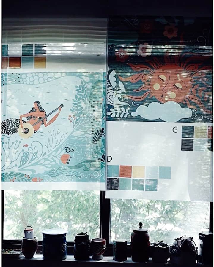 Dinara Mirtalipovaのインスタグラム：「Reviewing some printed banner samples for an urban project I was working on. It’s a new apartment complex built by @livechurchandstate. These sample swatches were printed at 10% scale, so the art will be blown much much bigger. 🌿 On the other note, I’ve been having such a hard time focusing on art lately, while there’s so much injustice in the world today. If you know me as a person, you know how much I appreciate cultural differences and how much I celebrate and embrace ethnicity. Witnessing racial discriminations makes me feel so upset!  There’s so much work that needs to be done in this country, in this community, in this family and every else. It all begins with us, before educating our kids we have to look inside of us and educate ourselves first. This world needs better books. Representation matters! Be kind 💚」