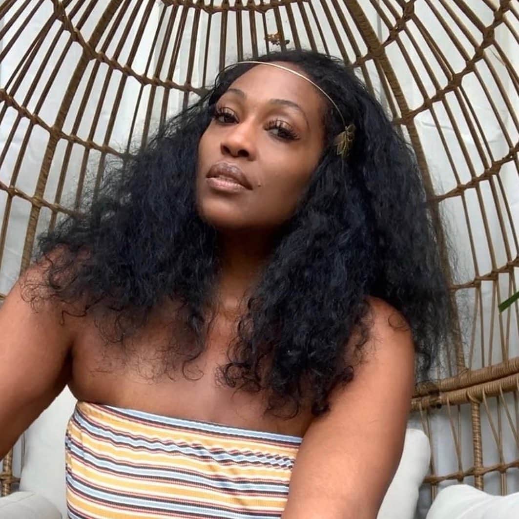 ジョン・メイヤーのインスタグラム：「I had some of the best conversations of my life with Jas Waters. She was an exquisite writer and thinker. A powerful, vulnerable, generous, fearless soul. My thoughts and sympathies are with her family and loved ones, whose loss is surely incalculable. The world has lost someone tremendously special. Deep love to you, Jas.」