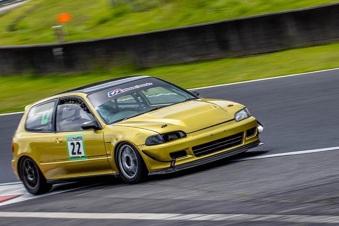 mistbahnさんのインスタグラム写真 - (mistbahnInstagram)「_ YELLOW DRAGON CRUSIN' EG6 Honda CIVIC SiR スケベ椅子号 _ Shot on May-24 2020 "HONDA VTEC ONE MAKE RACE 2020 Rd.2" organized by @zerofighterautocustom at Okayama International Circuit _ owner: @yujiataokachocoball photo: @mistbahn _ _ JP) 2020年5月24日 岡山国際サーキット、ゼロファイターさん主催「HONDA VTEC ONE MAKE RACE 2020 Rd.2」。 _ _ #hondaonemakerace #ホンダvtecワンメイクレース #zerofighterautocustom #okayamainternationalcircuit #岡山国際サーキット #crusin #クルージン #yellowdragon #イエロードラゴン #スケベ椅子 #黄龍 #honda #civic #hondacivic #ホンダシビック #シビック #eg6 #eg #egcivic #bseries #b16 #b18 #osakajdm #kanjo #kanjostyle #kanjoracer #kanjozoku #timeattack #timeattackjapan #hondasontrack」6月11日 12時05分 - mistbahn