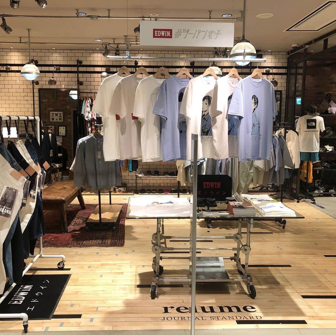 のインスタグラム：「EDWIN×江口寿史 #ジーパン女子 Tシャツ。本日よりJOURNAL STANDARD 吉祥寺店（キラリナ4F）にて大展開中です！お時間あったらのぞいてみてくださいー。」