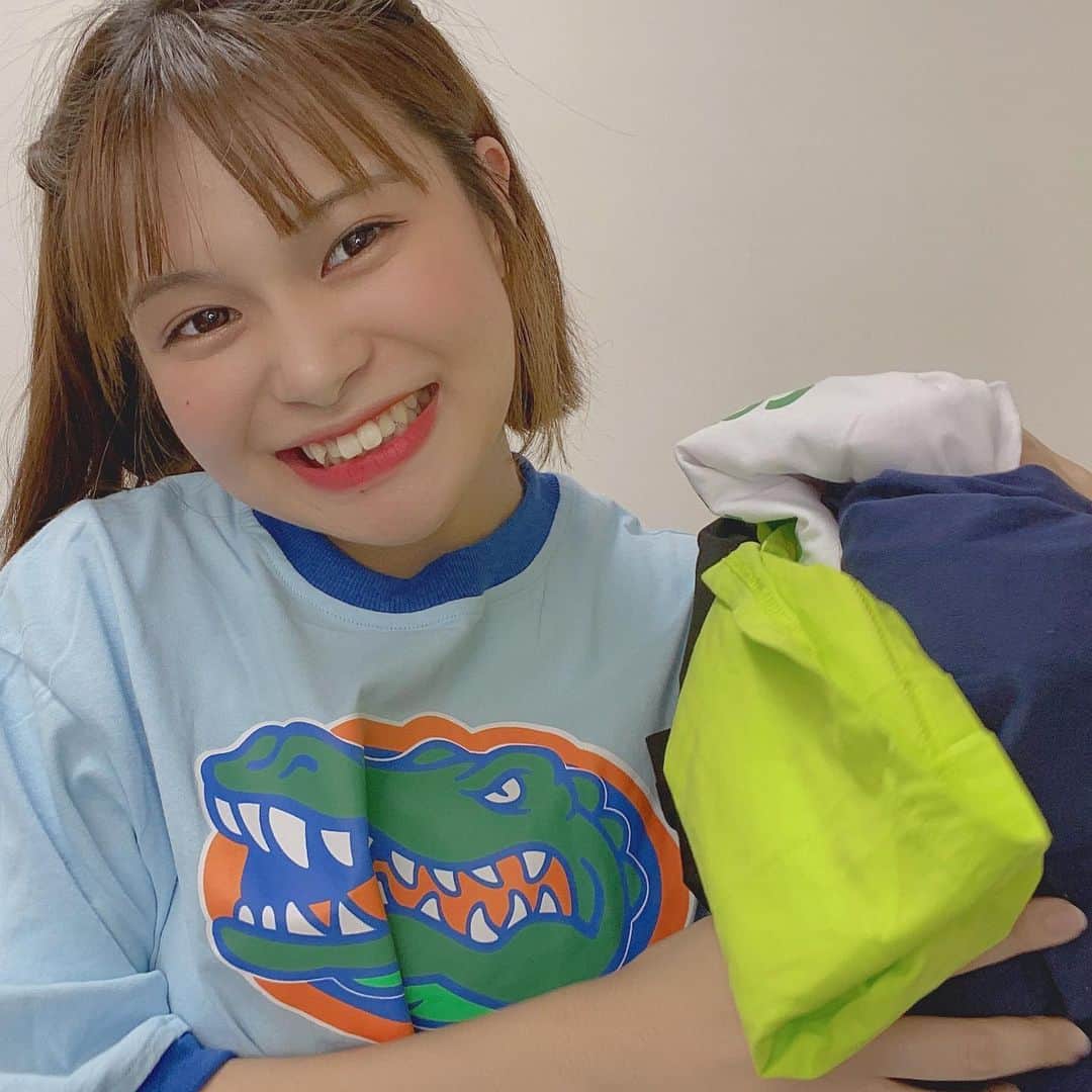 水木あおのインスタグラム：「昨日の動画の☺︎ . ワニの服は1番のお気に入りに なりました♡ . #韓国ファッション #韓国tシャツ  #韓国 #ファッション #tシャツ」