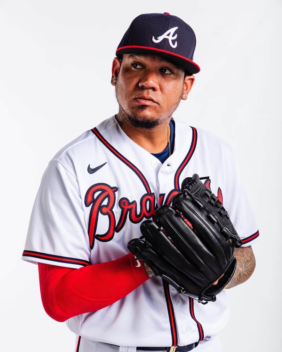 フェリックス・ヘルナンデスのインスタグラム：「Me waiting for Opening Day 😂 • • • • #openingday #mlb #baseball #baseballlife⚾️ #atlanta #atlantabraves #losbravos #kingfelixhernandez #kf34 #nike #nikediamond #baseballseason #instasports」