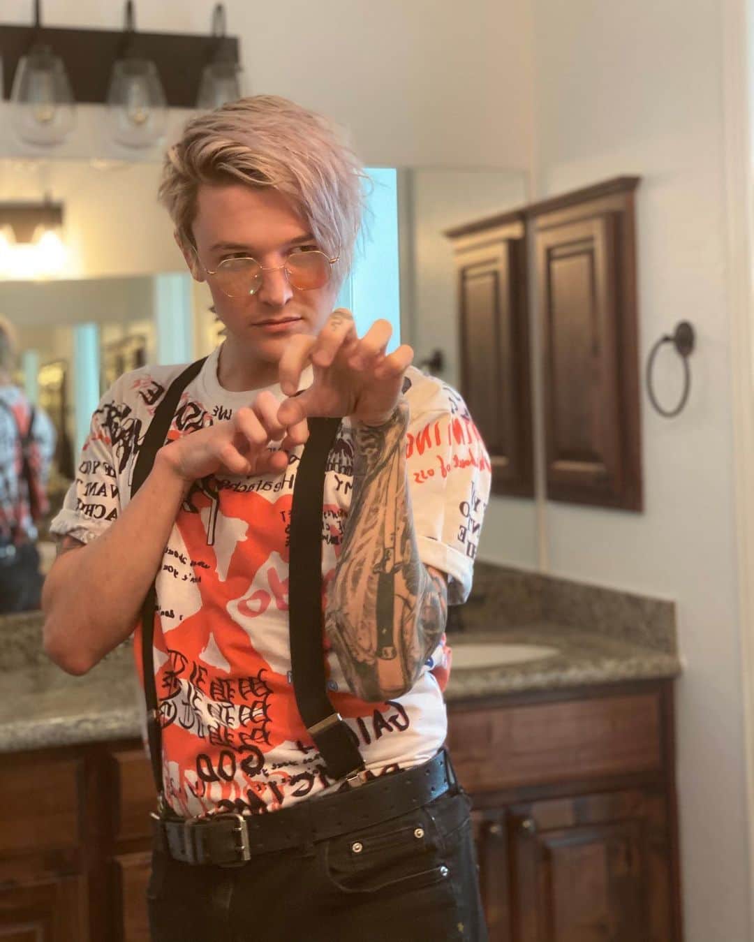 Ghastlyのインスタグラム：「rawr xd」