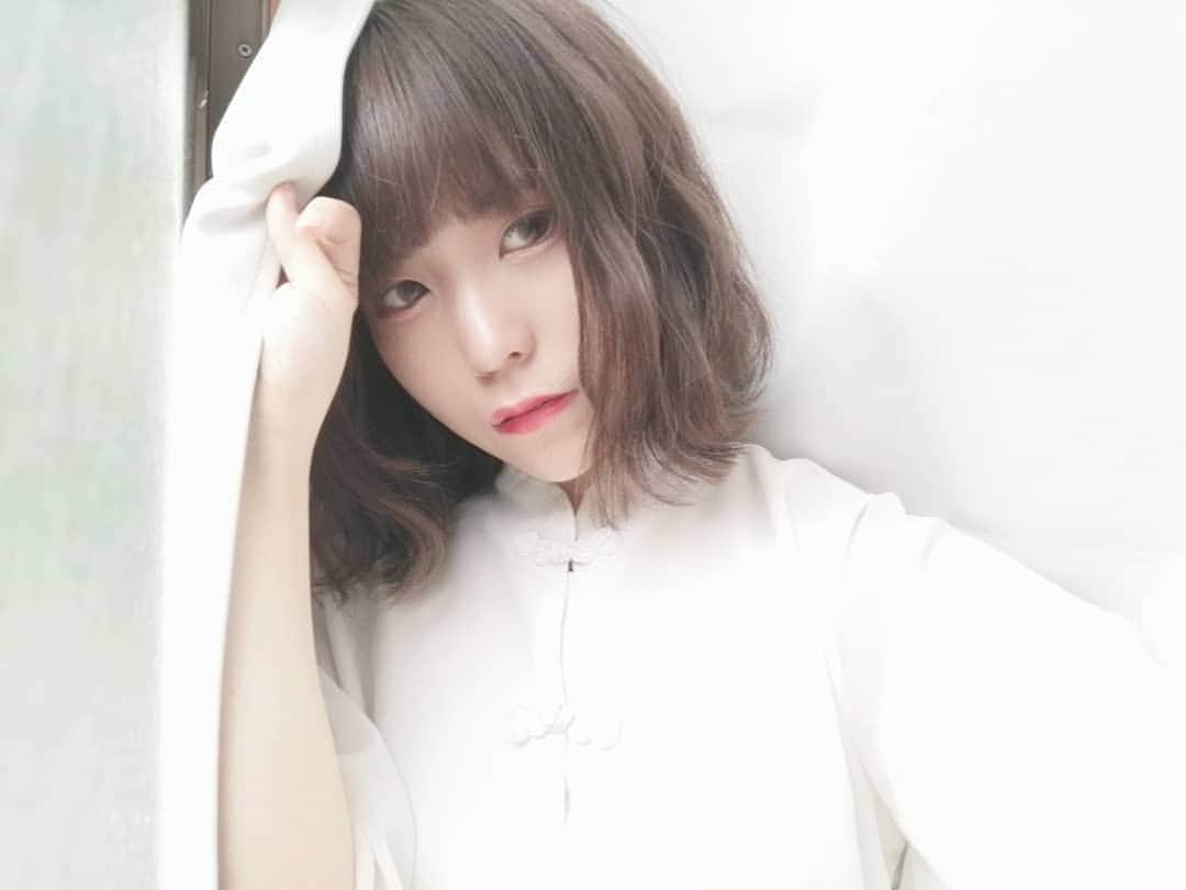 千代絢子のインスタグラム：「髪うまく巻けた!  #ボブアレンジ #ゆるまき #簡単アレンジ」