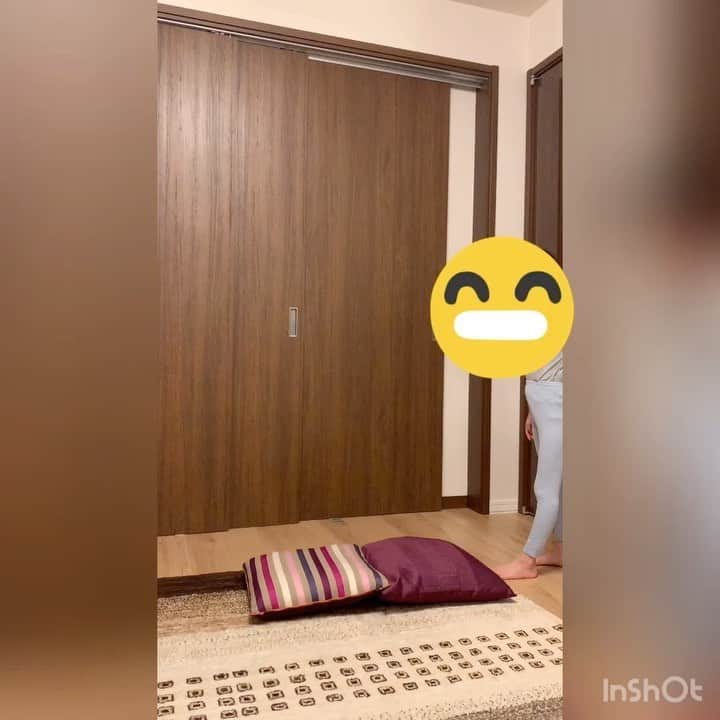 金子貴俊のインスタグラム：「娘が最近、体操に夢中。 気がついたらできるようになってた🤩 逆立ちからブリッジして元に戻る。 凄いなぁー。こんな事わたしはできないよ〜💦 娘の運動神経恐るべし ちなみに体操教室には通ってません。」