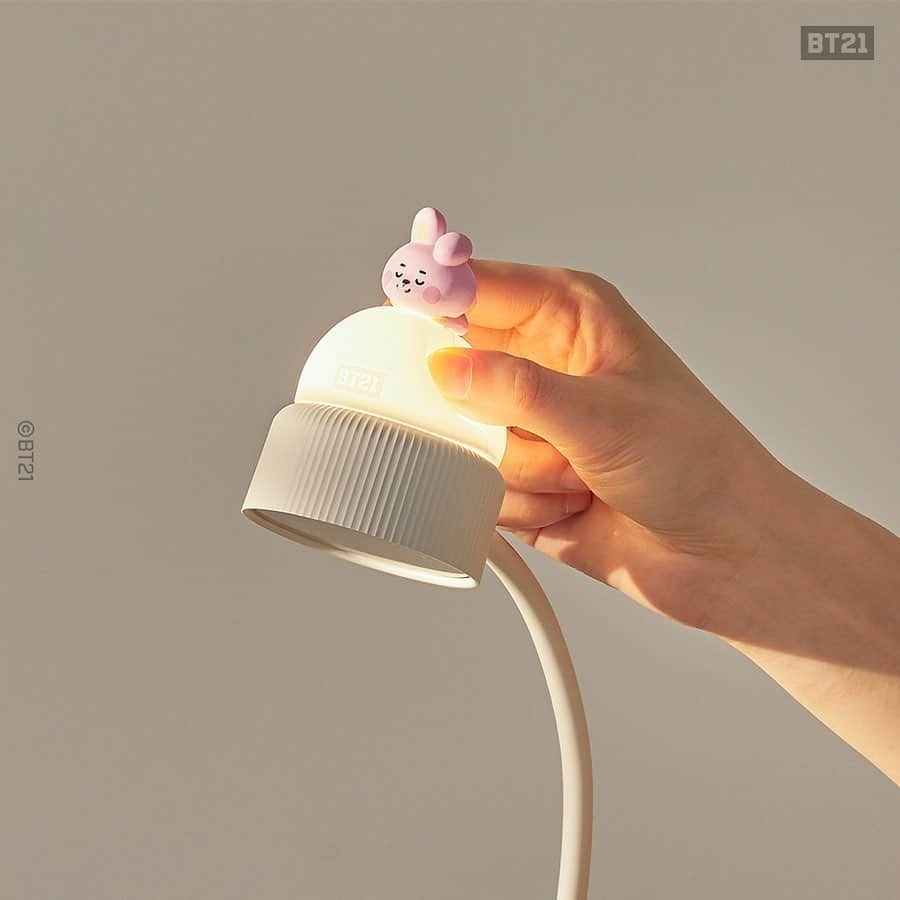 BT21 Stars of tomorrow, UNIVERSTAR!さんのインスタグラム写真 - (BT21 Stars of tomorrow, UNIVERSTAR!Instagram)「#BT21BABY PORTABLE MOOD LAMP Feel the ray of cuteness. ⠀ Cooped up in the house all day? Brighten up your days with BT21 BABY! ⠀ Adjust the brightness and flex the angles to where you want!✨ With an additional 10% discount, TODAY only. @ LINE FRIENDS COLLECTION ⠀ Shop now👉Link in bio ⠀ #BT21 #BABY #Portable #moodlamp #LEDlamp #BedroomLamp #TableLamp #DeskLamp #ControllableLight #AdjustableAngle #USBchargingLamp」6月11日 10時30分 - bt21_official