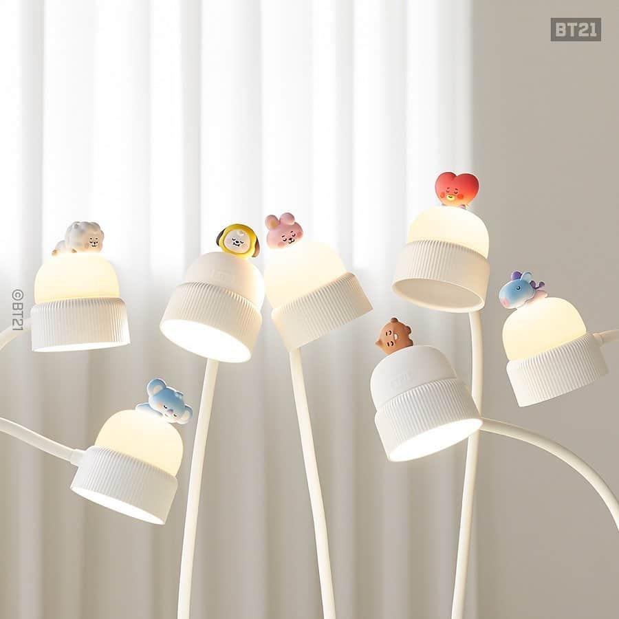 BT21 Stars of tomorrow, UNIVERSTAR!さんのインスタグラム写真 - (BT21 Stars of tomorrow, UNIVERSTAR!Instagram)「#BT21BABY PORTABLE MOOD LAMP Feel the ray of cuteness. ⠀ Cooped up in the house all day? Brighten up your days with BT21 BABY! ⠀ Adjust the brightness and flex the angles to where you want!✨ With an additional 10% discount, TODAY only. @ LINE FRIENDS COLLECTION ⠀ Shop now👉Link in bio ⠀ #BT21 #BABY #Portable #moodlamp #LEDlamp #BedroomLamp #TableLamp #DeskLamp #ControllableLight #AdjustableAngle #USBchargingLamp」6月11日 10時30分 - bt21_official