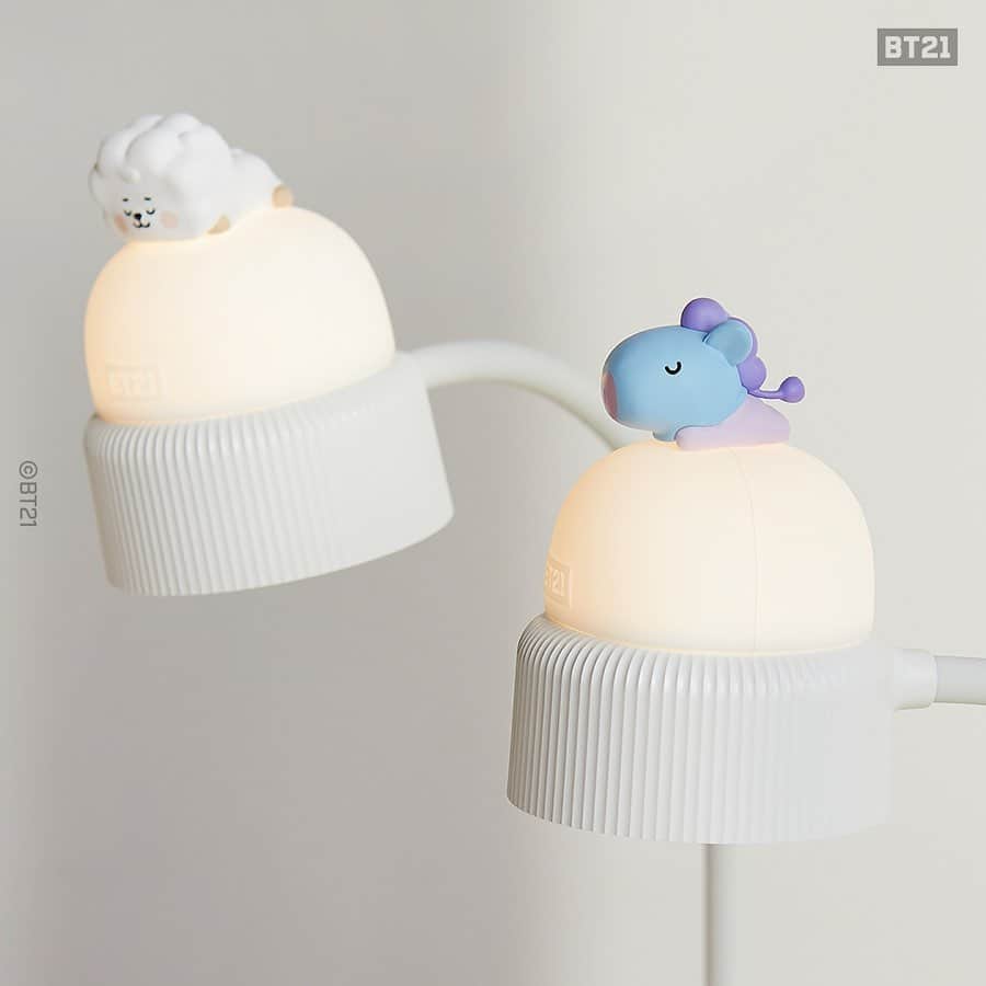 BT21 Stars of tomorrow, UNIVERSTAR!さんのインスタグラム写真 - (BT21 Stars of tomorrow, UNIVERSTAR!Instagram)「#BT21BABY PORTABLE MOOD LAMP Feel the ray of cuteness. ⠀ Cooped up in the house all day? Brighten up your days with BT21 BABY! ⠀ Adjust the brightness and flex the angles to where you want!✨ With an additional 10% discount, TODAY only. @ LINE FRIENDS COLLECTION ⠀ Shop now👉Link in bio ⠀ #BT21 #BABY #Portable #moodlamp #LEDlamp #BedroomLamp #TableLamp #DeskLamp #ControllableLight #AdjustableAngle #USBchargingLamp」6月11日 10時30分 - bt21_official