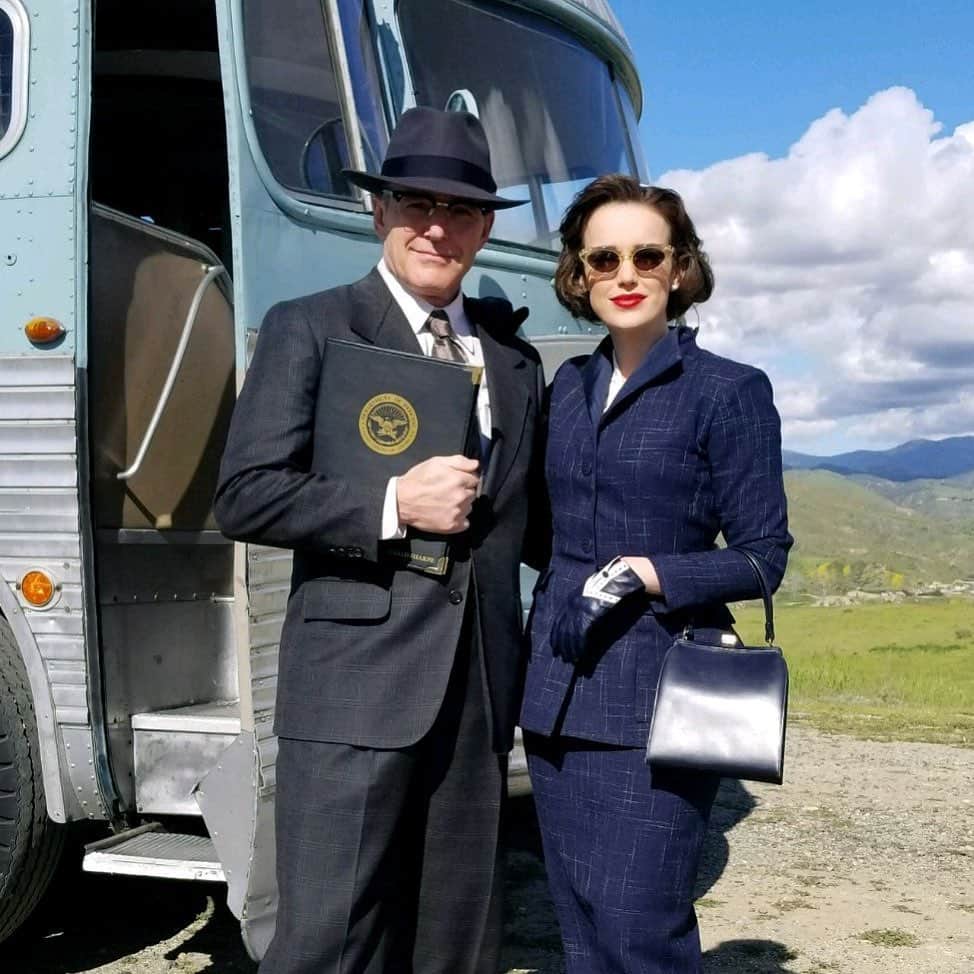 クラーク・グレッグのインスタグラム：「BTS from tonight’s episode of #Agentsofshield with the incomparable @lil_henstridge」