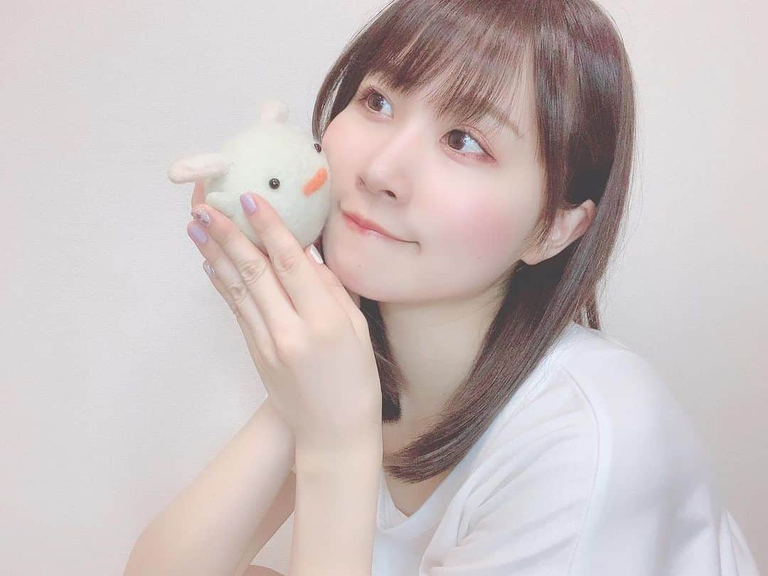 八木沙季のインスタグラム：「⊂(・ー・)⊃ . 今日はうぱぎの誕生日です🎂💓 いつも仲良くしてくれてありがとう☺️ これからもよろしくね✨ .」