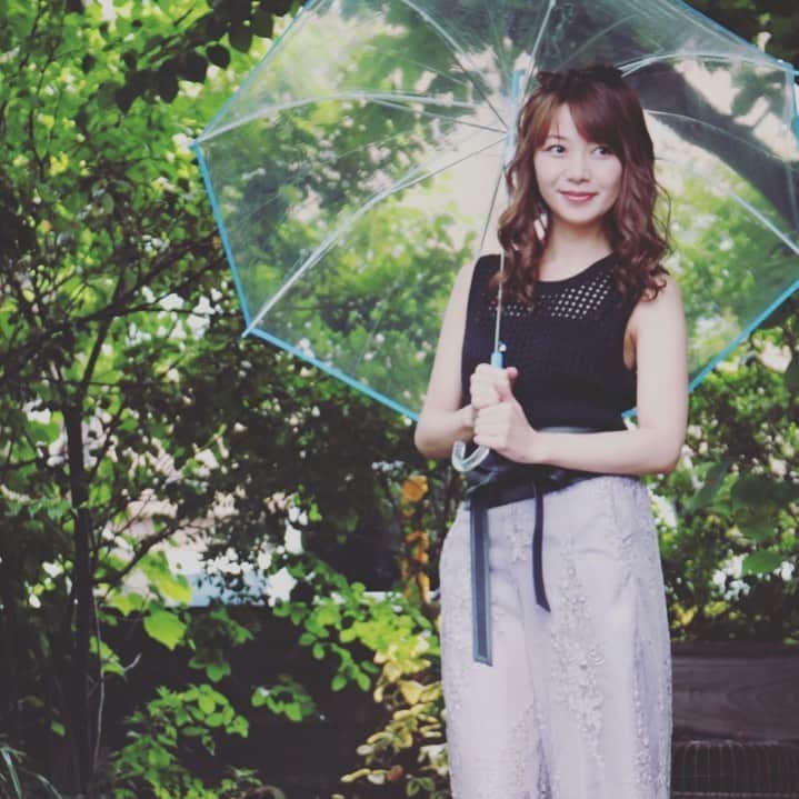 のインスタグラム：「梅雨入りしたね☔️ 明日も傘忘れずに☺︎☺︎」