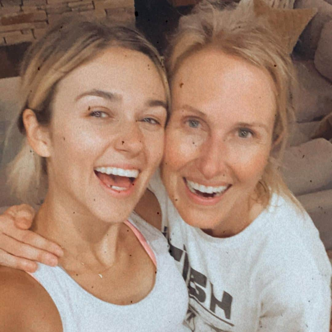 コリー・ロバートソンさんのインスタグラム写真 - (コリー・ロバートソンInstagram)「SADIE!! Happy Birthday, girlie!!! It’s been so much fun seeing you become a wife this year and love Christian so beautifully. The way you live and love inspires me daily! You are the biggest champion of others, you are there in the laughter and the tears, you ask the best questions, you listen to the answers, you work hard and play hard, and push those around you to be nothing but their best, most original selves. You see the beauty in the sunset, and you see Jesus in everyone you meet. It has been the best gift getting to know you as an adult. I love our talks, and our tennis matches and everything in between! We have stretched and grown in 2020 and God has been with us every step. You’re a treasure, my daughter AND my friend, and I literally can’t believe your 23!!」6月11日 21時50分 - bosshogswife