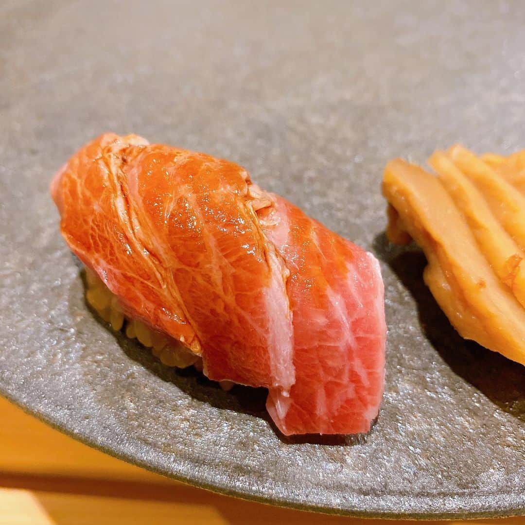 渋谷ジャパンのインスタグラム：「久しぶりの外食でおいちい寿司食べたよ」