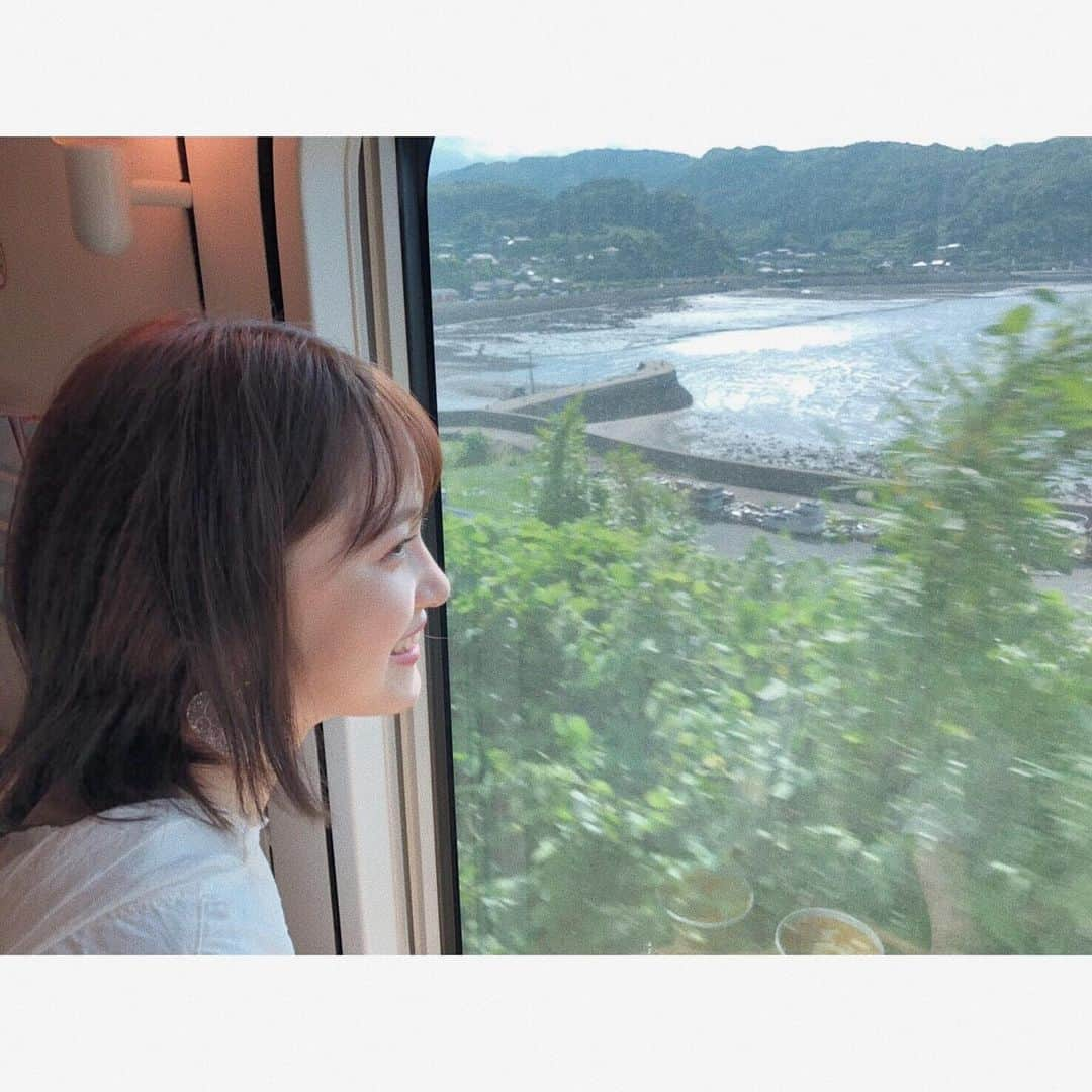 森戸知沙希さんのインスタグラム写真 - (森戸知沙希Instagram)「☁️お知らせ☁️ . 【「Hello!Project presents…「ソロフェス！」】 「歌唱楽曲」を視聴者からTwitterでリクエスト募集。頂いたリクエストを参考にしてメンバー本人がパフォーマンス楽曲を選定。最終的には、メンバー全員の投票により優勝者を決定し、優勝者にはテレ朝チャンネルで冠番組が持てるご褒美を贈呈！  現在楽曲リクエスト募集中！ 〆切は…6月14日(日)23:59まで。 . . . ☁️応募方法☁️ ①グループ名 ②歌唱楽曲 ③歌手名 ④その理由 Twitterにこちらを明記して #ハロプロソロフェス を付けて投稿してください。 ※Twitterアカウントをお持ちでない方は専用応募フォームより受付できます。 . . #morningmusume20  #モーニング娘20  #森戸知沙希  #お知らせ #helloproject」6月11日 22時12分 - chisaki__morito.official