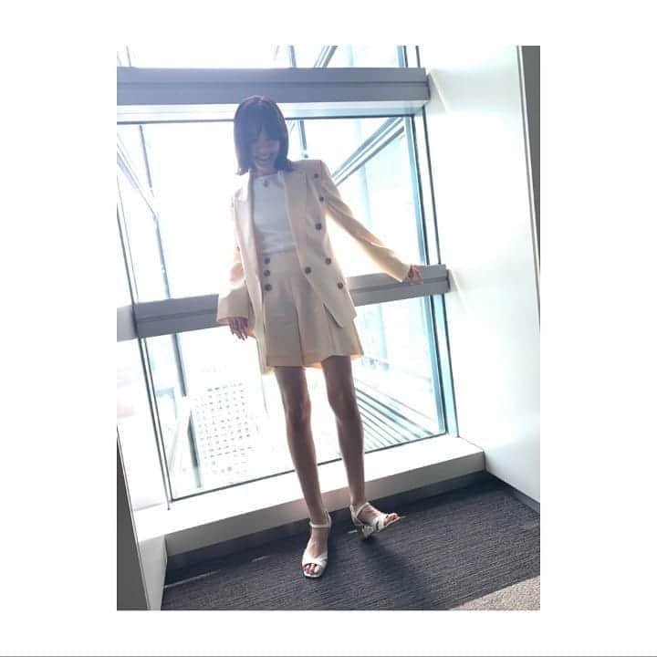 松井愛莉さんのインスタグラム写真 - (松井愛莉Instagram)「最近の衣装沢山♡  6月に入り、徐々にお仕事再開してます！ 気を付けながらがんばります」6月11日 13時41分 - airi1226_official