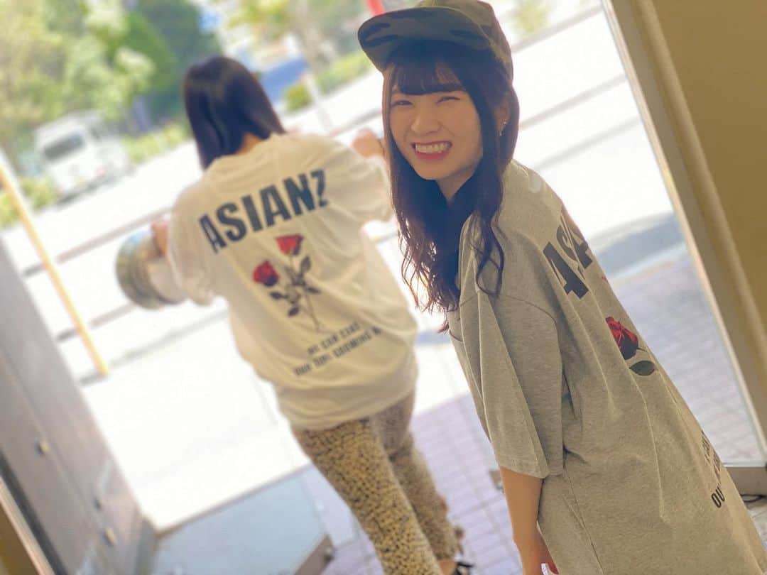 西萌葉のインスタグラム：「🥀 ㅤㅤㅤ 続々新作出てます◎ 男女誰でも着やすいデザインなの〜 ㅤㅤㅤ @asianz_staff チェックしてね☑️ ㅤㅤㅤ #ASIANZ #エイジアンズ」