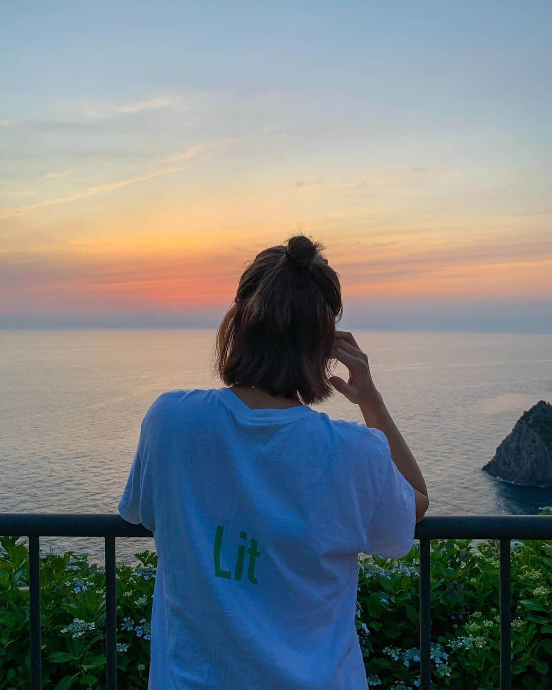 吉田夏海さんのインスタグラム写真 - (吉田夏海Instagram)「Ｌｉｔ🧡﻿ ﻿ 自然に癒された🌏✨﻿ ﻿ #lit﻿ #awesome ﻿ #sunset ﻿」6月11日 15時42分 - natsumiiiiiiiiiii