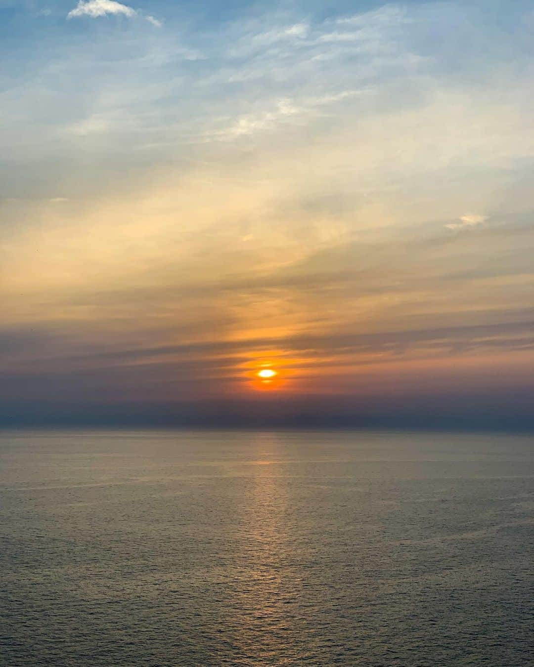 吉田夏海さんのインスタグラム写真 - (吉田夏海Instagram)「Ｌｉｔ🧡﻿ ﻿ 自然に癒された🌏✨﻿ ﻿ #lit﻿ #awesome ﻿ #sunset ﻿」6月11日 15時42分 - natsumiiiiiiiiiii