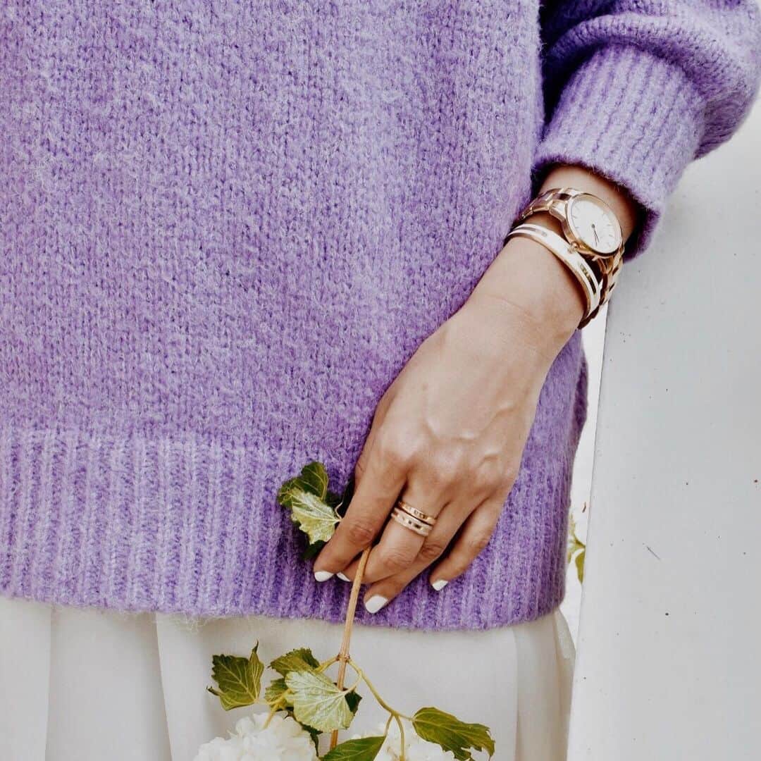 ダニエルウェリントンさんのインスタグラム写真 - (ダニエルウェリントンInstagram)「Fresh flowers and lavender tones make the perfect combo. (Photo via @love_caki) #DanielWellington」6月11日 17時02分 - danielwellington